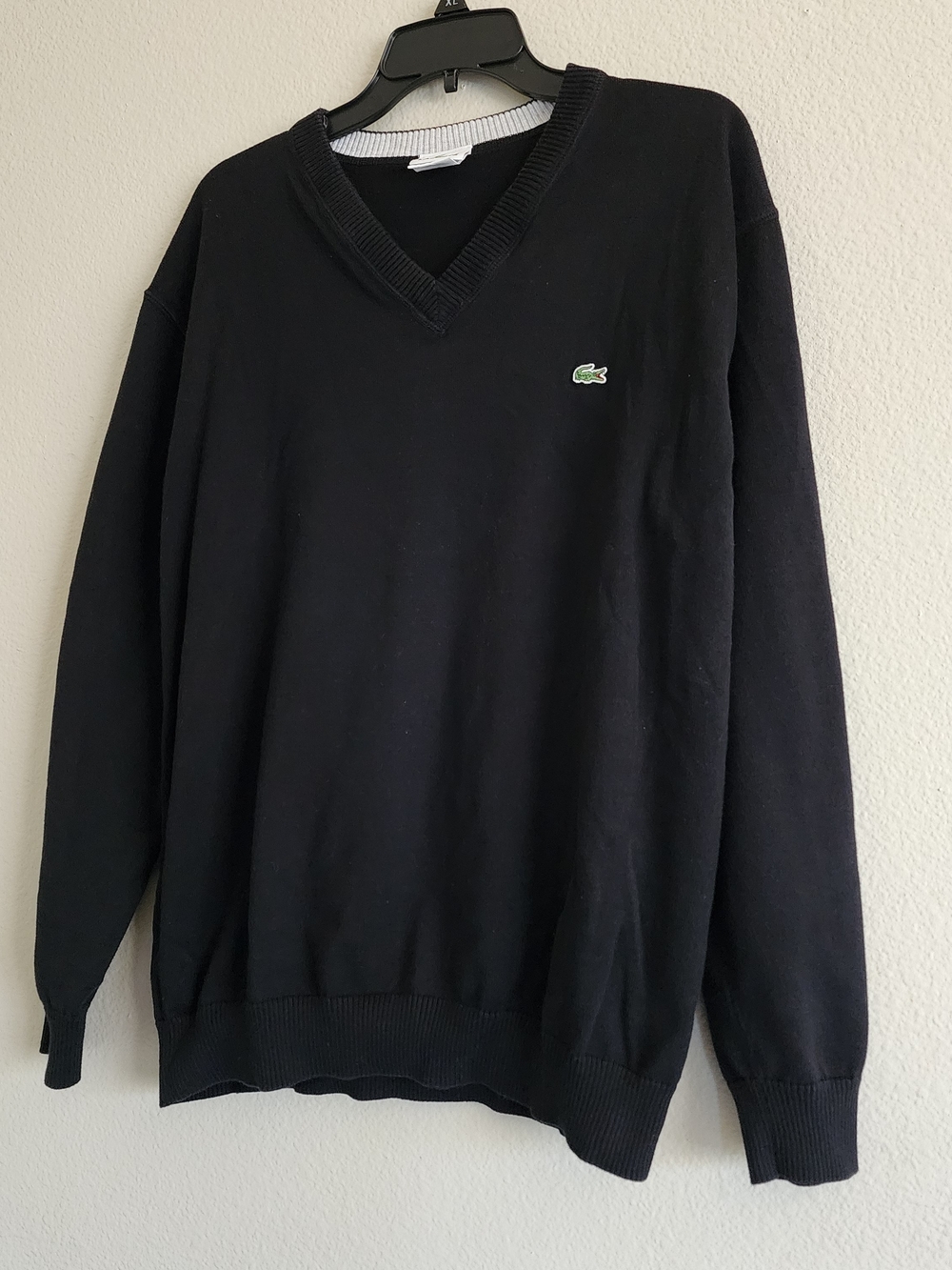 Lacoste Men's Black V-Neck Cotton Sweater - Picture 4 of 8